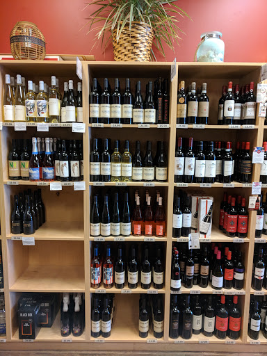 Wine Store «Red Gamay Wines & Liquors», reviews and photos, 45 Merrick Rd, Amityville, NY 11701, USA