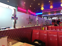 Atmosphère du Restaurant américain Memphis - Restaurant Diner à Chasse-sur-Rhône - n°20