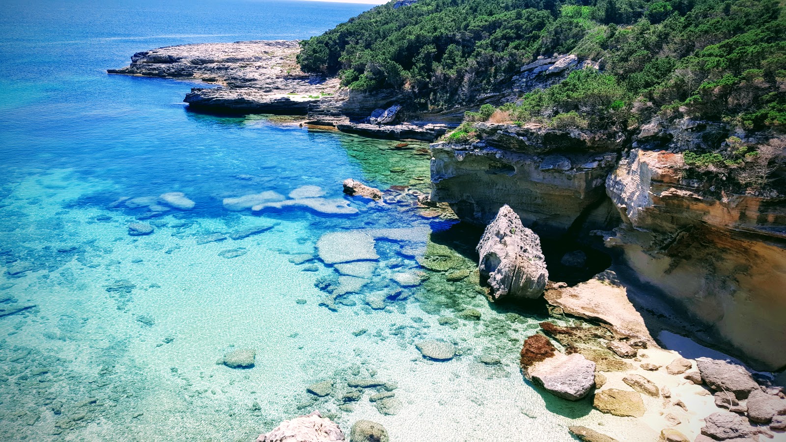 Cala del Brucato'in fotoğrafı ve güzel manzarası