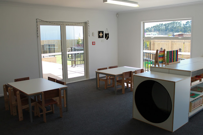 Comments and reviews of Kumeu Montessori Preschool