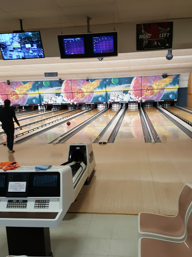 Bowling Alley «Fair Haven Lanes», reviews and photos, 711 E Hawley St, Mundelein, IL 60060, USA