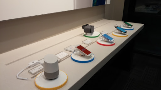 Cell Phone Store «Verizon», reviews and photos, 755 NW Gilman Blvd J, Issaquah, WA 98027, USA