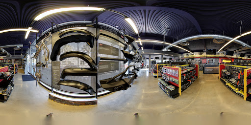 Truck Accessories Store «4 Wheel Parts Performance Center», reviews and photos, 550 W San Carlos St, San Jose, CA 95126, USA