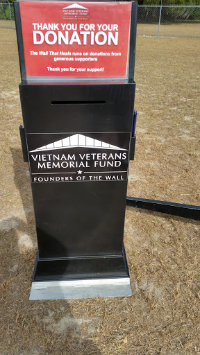 Auto Parts Store «Advance Auto Parts», reviews and photos, 215 E Broad St, Groveland, FL 34736, USA