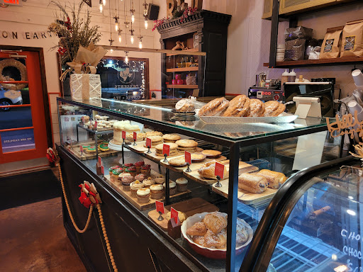 Coffee Shop «Red Dessert Dive», reviews and photos, 1045 Studewood St, Houston, TX 77008, USA