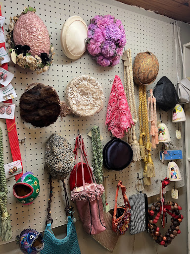 Antique Store «Vintage Gifts & Antiques», reviews and photos, 11503 Jones Rd, Houston, TX 77070, USA