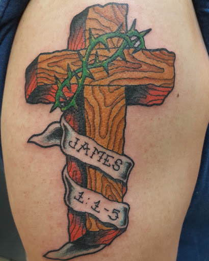 Explore men's side neck tattoo ideas, creative tattoo ideas in Honolulu, available at 434 TATTOO WAIKIKI