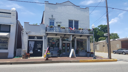 Florist «Lawrence Florist», reviews and photos, 927 N 2nd St, St Charles, MO 63301, USA