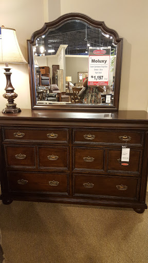 Furniture Store «Furniture Deals», reviews and photos, 10360 Metcalf Ave, Overland Park, KS 66212, USA