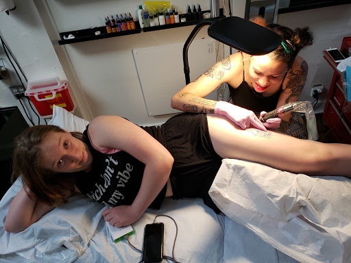 Tattoo Shop «Black & Blue Tattoo», reviews and photos, 381 Guerrero St, San Francisco, CA 94103, USA