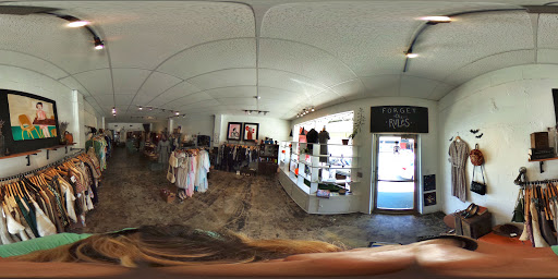 Retromended Vintage, 930 N Mills Ave, Orlando, FL 32803, USA, 