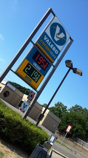 Gas Station «Valero», reviews and photos, 12201 Toepperwein Rd, Live Oak, TX 78233, USA