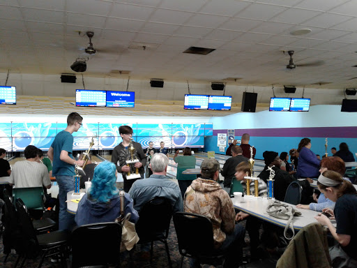 Bowling Alley «Town N Country Lanes», reviews and photos, 1100 S Wayne Rd, Westland, MI 48186, USA