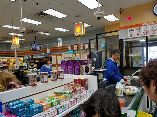 Korean Grocery Store «Korean Korner», reviews and photos, 12207 Veirs Mill Rd, Silver Spring, MD 20906, USA