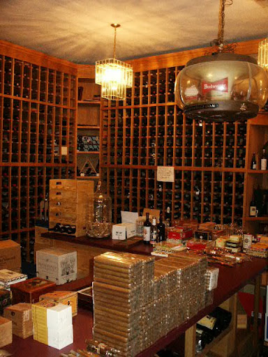 Liquor Store «Wine Barrel Plus», reviews and photos, 30303 Plymouth Rd, Livonia, MI 48150, USA