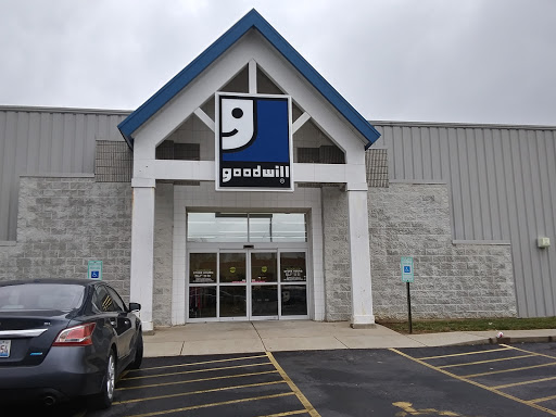 Thrift Store «Goodwill», reviews and photos