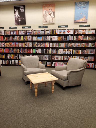 Book Store «Barnes & Noble», reviews and photos, 112 Eisenhower Pkwy, Livingston, NJ 07039, USA