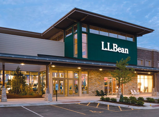 L.L. Bean, 100 W Higgins Rd, South Barrington, IL 60010, USA, 