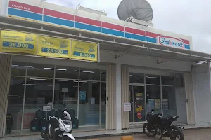 Indomaret Kalasey Satu image