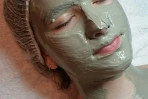 Zatoka Promieni - Kosmetyka twarzy i ciała image