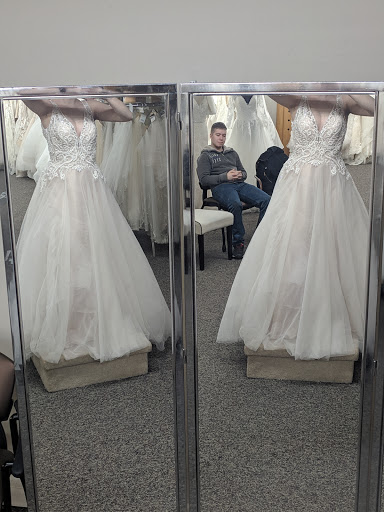 Bridal Shop «Bridal Dreams», reviews and photos, 115 S Market St, Oskaloosa, IA 52577, USA
