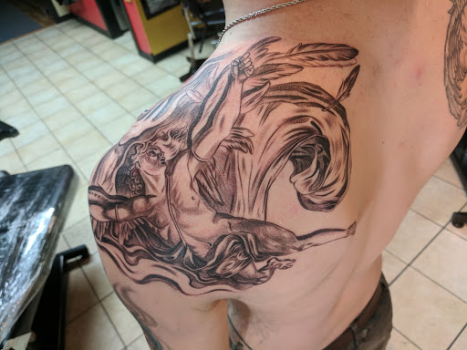 Tattoo Shop «Twisted Tattoo & Body Piercing», reviews and photos, 4168 N Elston Ave, Chicago, IL 60618, USA