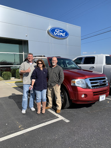 Ford Dealer «Bates Ford», reviews and photos, 1673 W Main St, Lebanon, TN 37087, USA