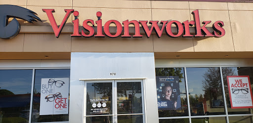 Eye Care Center «Visionworks - Gresham Town Fair», reviews and photos, 970 NW Eastman Pkwy, Gresham, OR 97030, USA