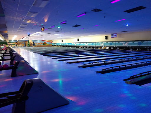 Bowling Alley «Knob Hill Country Lanes», reviews and photos, 363 NJ-33, Manalapan Township, NJ 07726, USA