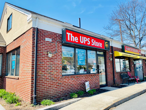Shipping and Mailing Service «The UPS Store», reviews and photos, 60 Thoreau St, Concord, MA 01742, USA