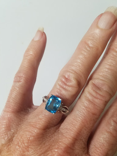 Jeweler «Beavercreek Jewelers», reviews and photos, 1261 N Fairfield Rd, Beavercreek, OH 45432, USA