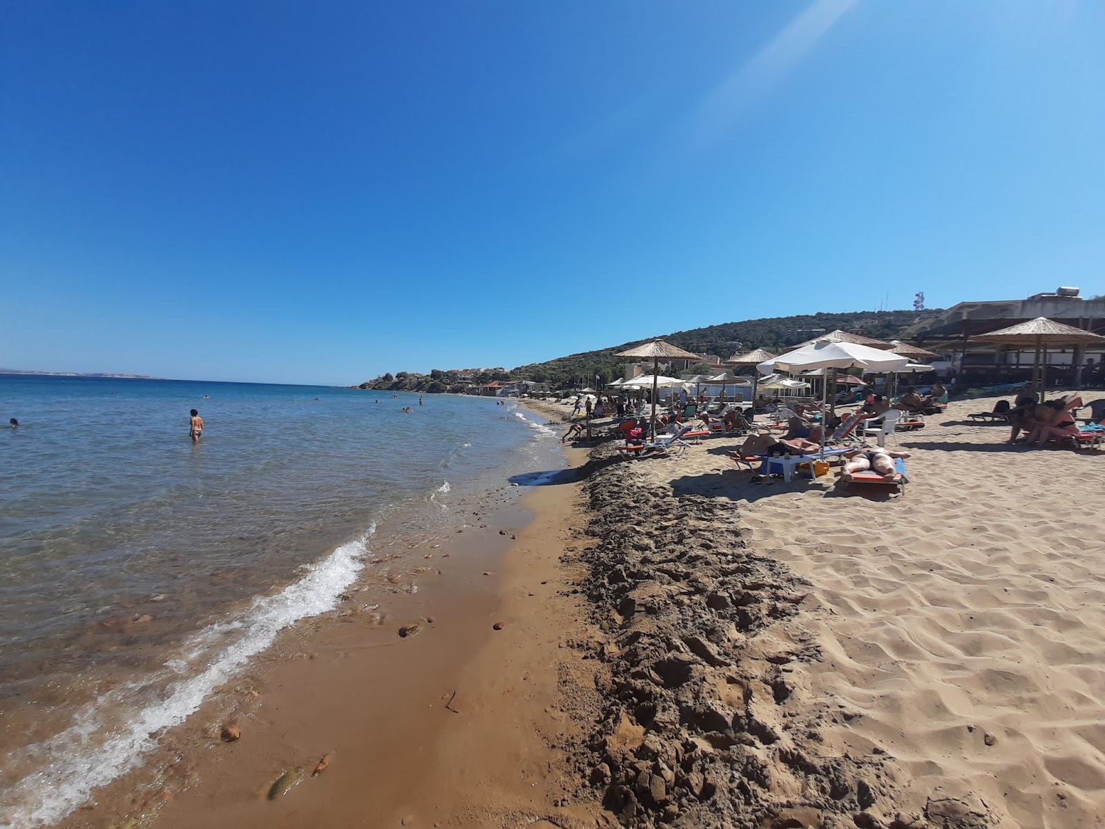 Foto von Karfas Strand - beliebter Ort unter Entspannungskennern