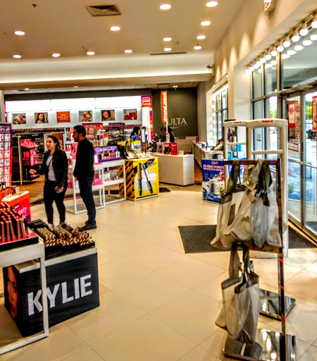 Hair Salon «Ulta Beauty», reviews and photos, 5481 Touhy Ave, Skokie, IL 60077, USA