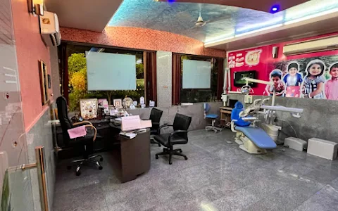 32 smile dental clinic image