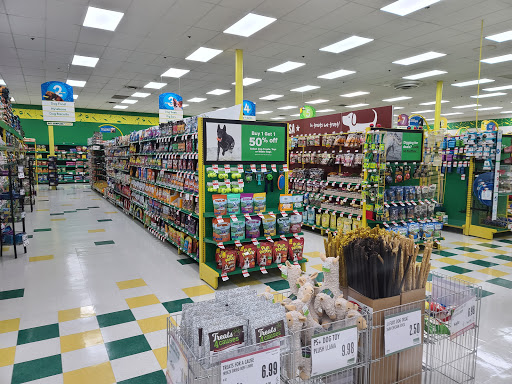Pet Supply Store «Pet Supplies Plus», reviews and photos, 200 N Coit Rd Suite 330, Richardson, TX 75080, USA