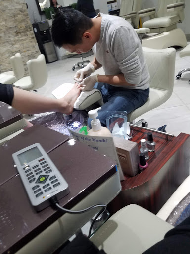 Nail Salon «Greenfield Nails & Spa», reviews and photos, 888 S Greenfield Rd #104, Gilbert, AZ 85296, USA