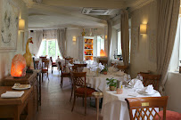 Atmosphère du Bistro Restaurant Daniel Desavie à Valbonne - n°10