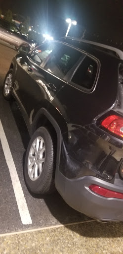 Jeep Dealer «Central Jeep Chrysler Dodge RAM of Raynham», reviews and photos, 191 US-44, Raynham, MA 02767, USA