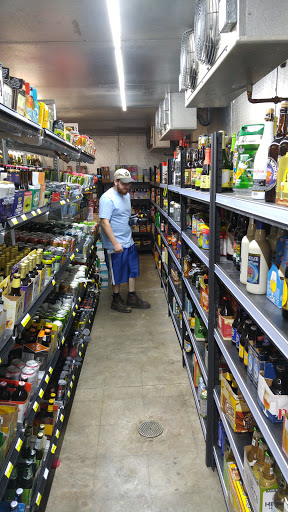 Liquor Store «Parti-Pak North Liquors», reviews and photos, 4705 E 96th St #41, Indianapolis, IN 46240, USA