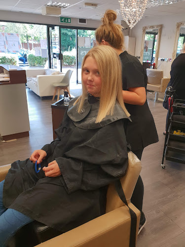 Reviews of The Manor Salon in Warrington - Barber shop