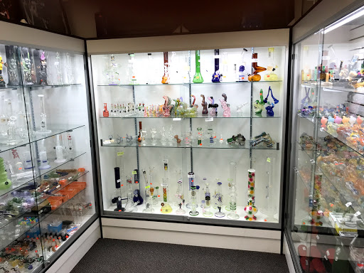 Tobacco Shop «Habits Vape & Smoke shop», reviews and photos, 8391 Folsom Blvd, Sacramento, CA 95826, USA