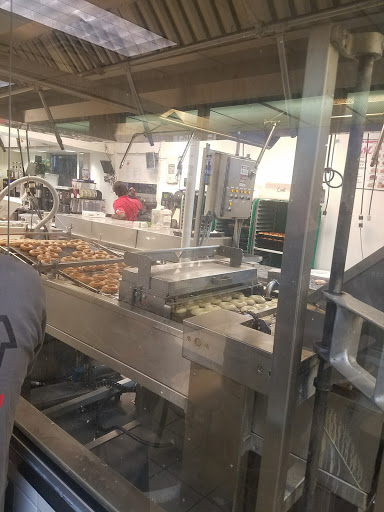Bakery «Krispy Kreme Doughnuts», reviews and photos, 3690 W Dublin Granville Rd, Columbus, OH 43235, USA