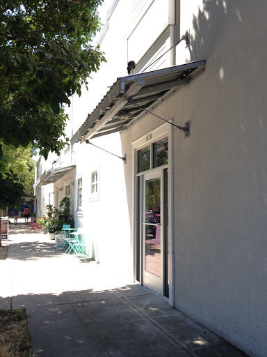 Shoe Store «RoM Shoes», reviews and photos, 7419 N Burlington Ave, Portland, OR 97203, USA