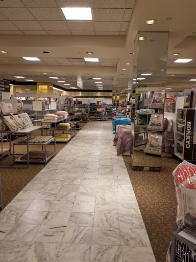 Department Store «Sears», reviews and photos, 150 Woodbridge Center Dr, Woodbridge, NJ 07095, USA