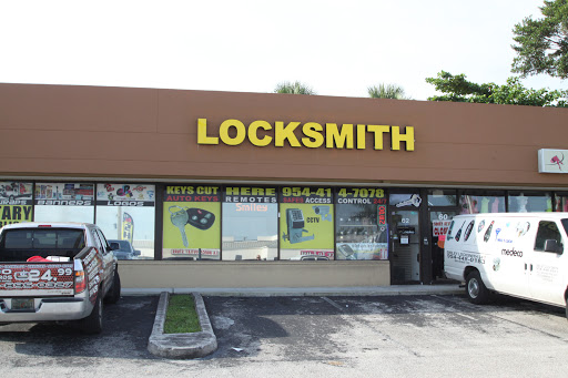 Locksmith «Smiley Locksmith», reviews and photos, 30 E Oakland Park Blvd, Wilton Manors, FL 33334, USA