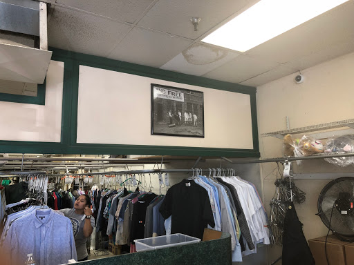 Dry Cleaner «Sterling Cleaners», reviews and photos, 3071 W Shaw Ave # 108, Fresno, CA 93711, USA