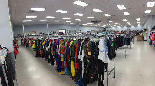 Thrift Store «Thrift World of Dallas», reviews and photos, 3046 Forest Ln # 100, Dallas, TX 75234, USA
