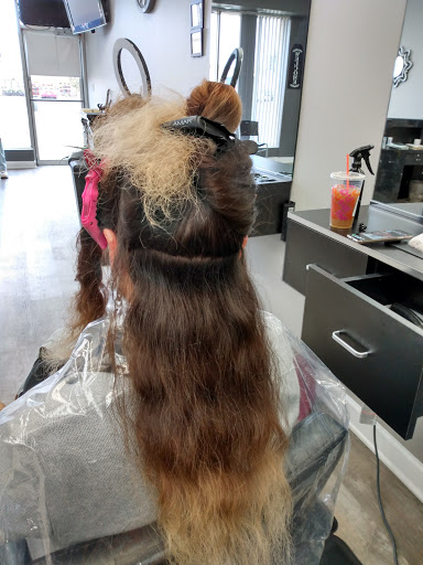 Beauty Salon «Sensational Beauty Salon», reviews and photos, 329 N Addison Rd, Addison, IL 60101, USA