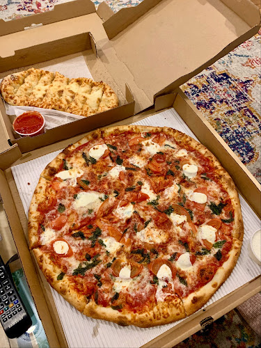 #1 best pizza place in Michigan - Major Tomato