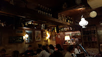Atmosphère du Restaurant La Petite Savoie à Bordeaux - n°11